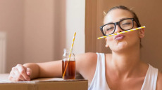 Μικροπλαστικά ανιχνεύθηκαν σε πολλά ροφήματα – Ποιο είχε τα περισσότερα
