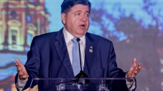 Ο δισεκατομμυριούχος κυβερνήτης του Ιλινόι κέρδισε... $1,4 εκατ. στο μπλακτζάκ - Ήμουν πολύ τυχερός, λέει