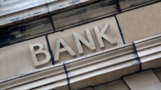 Δυναμική επιστροφή των ελληνικών τραπεζών σε εξαγορές και συγχωνεύσεις