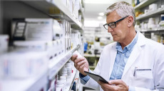 Ακριβά φάρμακα: Στην τελική ευθεία η διανομή τους από τα φαρμακεία
