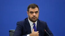 Μαρινάκης: Δεν υπάρχει θέμα Δένδια - Δεν θα επιτρέψουμε σε κανέναν να διακινδυνεύσει τον εορτασμό της 28ης Οκτωβρίου