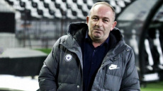 Ποινική δίωξη στον πρόεδρο του Ατρομήτου για τις κροτίδες και τις φωτοβολίες που βρέθηκαν στο γήπεδο του Περιστερίου