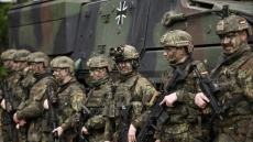 Έξι στους δέκα Γερμανούς αντιτίθενται σε στρατιωτική θητεία με κλήρωση, σύμφωνα με δημοσκόπηση 