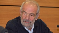 Αλαβάνος για Τσίπρα: Ασχολούμαι με σοβαρές υποθέσεις, δεν είναι Αριστερά, γονάτισε στη Γερμανία για ένα πρόγραμμα που «έφτυσε αίμα» ο κόσμος