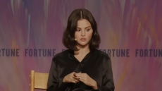 Σελένα Γκόμεζ για τον γάμο της με τον Μπένι Μπλάνκο: Παντρεύτηκα και μετά έκλαιγα, γιατί σκεφτόμουν ότι θα πεθάνω την επόμενη μέρα