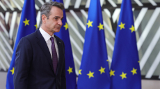 Γιατί ο Μητσοτάκης επιμένει στο σχήμα 5Χ5 και «πετάει την μπάλα» στην Τουρκία - Σήμερα στη Σλοβενία για τη Σύνοδο MED9