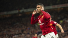 Μάντσεστερ Γιουνάιτεντ: Θέλει να κρατήσει με μειωμένες αποδοχές τον Κασεμίρο - Σειρήνες από Σαουδική Αραβία για τον Βραζιλιάνο