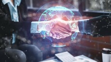 «Σαρώνουν» τις ξένες αγορές για ευκαιρίες εξαγορών οι ελληνικοί όμιλοι πληροφορικής