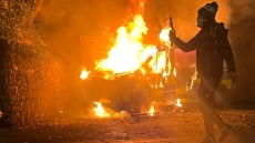 Έξι συλλήψεις μετά τα επεισόδια στο Δουβλίνο κοντά σε ξενοδοχείο όπου φιλοξενούνται αιτούντες άσυλο