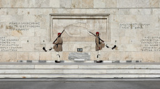 Συναντήσεις Δένδια με Χρυσοχοΐδη και Δούκα για το Μνημείο του Άγνωστου Στρατιώτη 