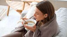 Η σούπα που «καταπολεμά» το κρυολόγημα – Ποια είναι τα δυνατά συστατικά της
