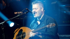 Μανώλης Κονταρός: Το πιο τραγικό λάθος που έκανα ήταν ότι ασχολήθηκα με άλλες δουλειές πέρα από το τραγούδι