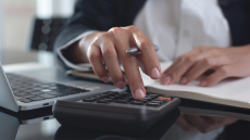 Τρία νέα μητρώα θα δείχνουν ποιος χρωστά και ποιος πληρώνει - Δάνεια, φόροι, εισφορές και μισθώματα σε ενιαίο ψηφιακό αρχείο