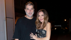 Δέσποινα Βανδή: Στο πλευρό του Βασίλη Μπισμπίκη στη θεατρική του πρεμιέρα