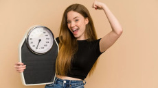 H 42χρονη Έλεν σταμάτησε τα φάρμακα απώλειας βάρους και δεν ξαναπάχυνε – Τα 8 μυστικά της
