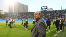 Παναθηναϊκός: Η παρακάμερα από το ντεμπούτο του Μπενίτεθ - Οι σημειώσεις στο μπλοκάκι και η ψυχραιμία του στα γκολ - Βίντεο 