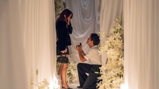 Η Καμίλα Μέντες και ο Ρούντι Μανκούσο αρραβωνιάστηκαν μετά από τρία χρόνια σχέσης