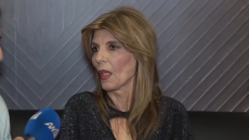 Κατερίνα Στανίση για τη μητέρα της: Δεν καταλαβαίνει πολλά πράγματα, υπάρχουν στιγμές που με βρίζει και με χτυπάει