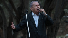 Ο Μανώλης Μητσιάς στο 4ο πολιτιστικό φεστιβάλ της Νάξου
