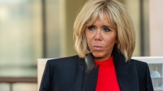 Ξεκινάει η δίκη για διαδικτυακή παρενόχληση της Μπριζίτ Μακρόν - Στο εδώλιο 10 άτομα