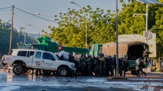 Τέσσερις νεκροί σε συγκρούσεις αστυνομικών με υποστηρικτές της αντιπολίτευσης στο Καμερούν - Δείτε βίντεο