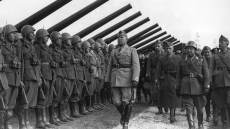 Γιατί ο Μουσολίνι επέλεξε να επιτεθεί στην Ελλάδα την 28η Οκτωβρίου - Ήθελε φασιστικό περίπατο αλλά βούλιαξε στα χιόνια της Πίνδου
