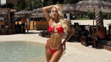 Η Ιωάννα Τούνη κάνει... δημοσκόπηση για φωτογραφία από το καλοκαίρι της - «Τελικά επέλεξα σωστά;»