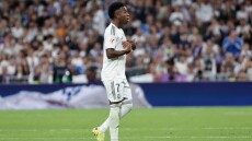 Ατιμώρητο θα αφήσει η Ρεάλ τον Βινίσιους για την συμπεριφορά του προς τον Τσάμπι Αλόνσο στο «Clasico»