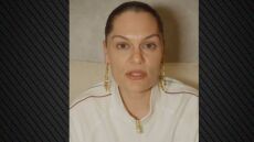 Η Jessie J αποκάλυψε ότι αναβλήθηκε η δεύτερη επέμβαση για τον καρκίνο του μαστού: Είμαι απογοητευμένη