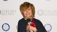 Πέθανε η Προυνέλα Σκέιλς, γνωστή για τον ρόλο της ως «Σίμπιλ» στο «Fawlty Towers»