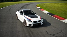 Η BMW τιμά την 2002 Turbo