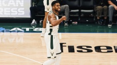 Αντετοκούνμπο: Με 37αρα έβαλε τέλος στο σερί των 5 ηττών για τους Μπακς από τους Νίκς - «Αυτό είναι το σπίτι μου» φώναξε ο Γιάννης
