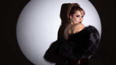 Στον Σταυρό του Νότου επιστρέφει η Νίνα Μαζάνη - «Θέλω το κοινό να φεύγει με ανακούφιση και χαρά από κάθε μου live»