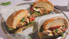 Pan Bagnat - Γαλλικό σάντουιτς με τόνο