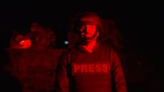 Τρόμος για δημοσιογράφο της Welt: Ρωσικό drone έσκασε δίπλα του ενώ έκανε γύρισμα στην Ουκρανία - Δείτε βίντεο