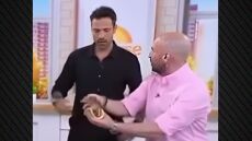 O Κωνσταντίνος Αργυρός ήταν καλεσμένος σε αυστραλιανή εκπομπή και δοκίμασε σουβλάκι... από καγκουρό