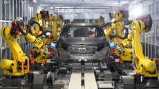 Κρίση ημιαγωγών στην Ευρώπη: Αυτοκινητοβιομηχανίες προειδοποιούν για διακοπές παραγωγής «σε λίγες ημέρες»