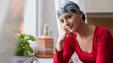 Βιοδείκτες: Ο «γενετικός καθρέφτης» που αλλάζει τη ζωή των ασθενών με καρκίνο
