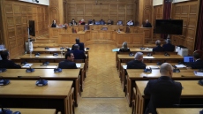 Στην εξεταστική για τον ΟΠΕΚΕΠΕ σήμερα «φραπές» και «χασάπης»