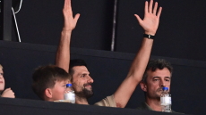 Ολυμπιακός: Τζόκοβιτς και Μεντιλίμπαρ αποθεώθηκαν στο ΣΕΦ - Βίντεο, φωτογραφίες 