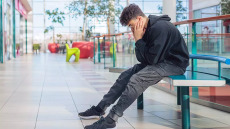 Αυτισμός: Γιατί κάποια άτομα στο φάσμα δεν μπορούν να μιλήσουν – Με ποιο τρόπο επικοινωνούν
