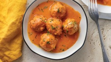 Γιουβαρλάκια με κάθε τρόπο: 11 συνταγές για όλους τους καιρούς και τις ορέξεις