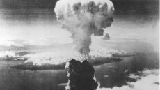 Επιζώντες της ατομικής βόμβας στην Ιαπωνία διαμαρτύρονται κατά της ανακοίνωσης του Τραμπ για δοκιμές πυρηνικών όπλων