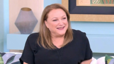 Ρένια Λουιζίδου: Είμαι περήφανη για τον ενήλικο γιο μου, εκτιμώ τον τρόπο σκέψης του και πώς συμπεριφέρεται στις γυναίκες
