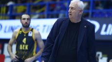 Απίστευτη δήλωση του Σάκοτα: «Ο διαιτητής μου είπε ότι δεν έχει δει χειρότερη ΑΕΚ φέτος»
