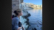 Παναγιώτα Βλαντή: Φθινοπωρινή απόδραση στη Σύρο για την ηθοποιό