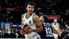 Ξέμεινε από σέντερ ο Παναθηναϊκός: Θλάση ο Γιούρτσεβεν - Ετοιμάζουν μεταγραφή οι πράσινοι