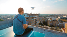 Τι χρειάζεται για να σηκώσεις drone - Θα πετούν με πιστοποιημένο χειριστή και κανόνες πτήσης