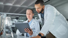 Γιατί πρέπει να μετράμε την αξία και όχι το κόστος των τεχνολογιών υγείας στο ΕΣΥ – Ένας καθηγητής Οικονομικών εξηγεί
