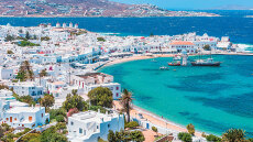 Αμερικανοί συνταξιούχοι έρχονται στην Ελλάδα για μόνιμη εγκατάσταση - Οι 10 λόγοι που επιλέγουν τη χώρα μας